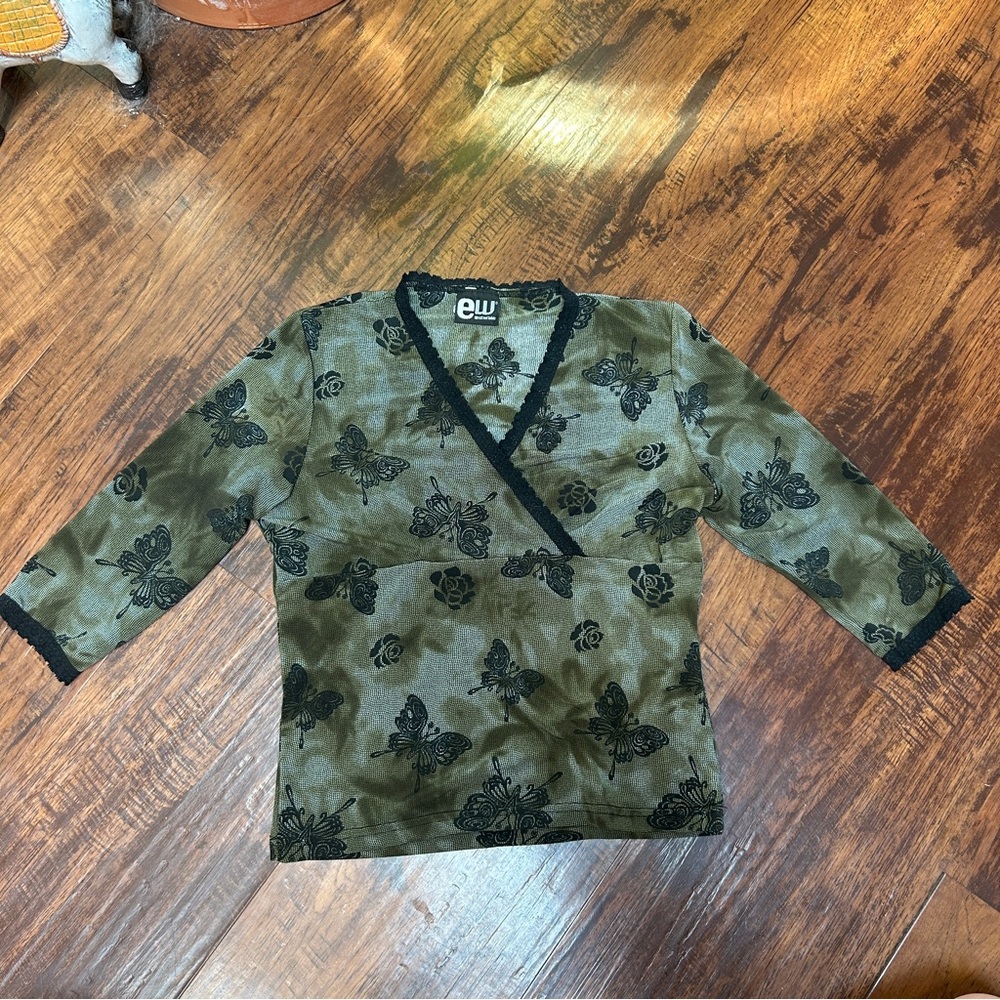 Y2K Olive Green Butterfly 3/4 Sleeve Top